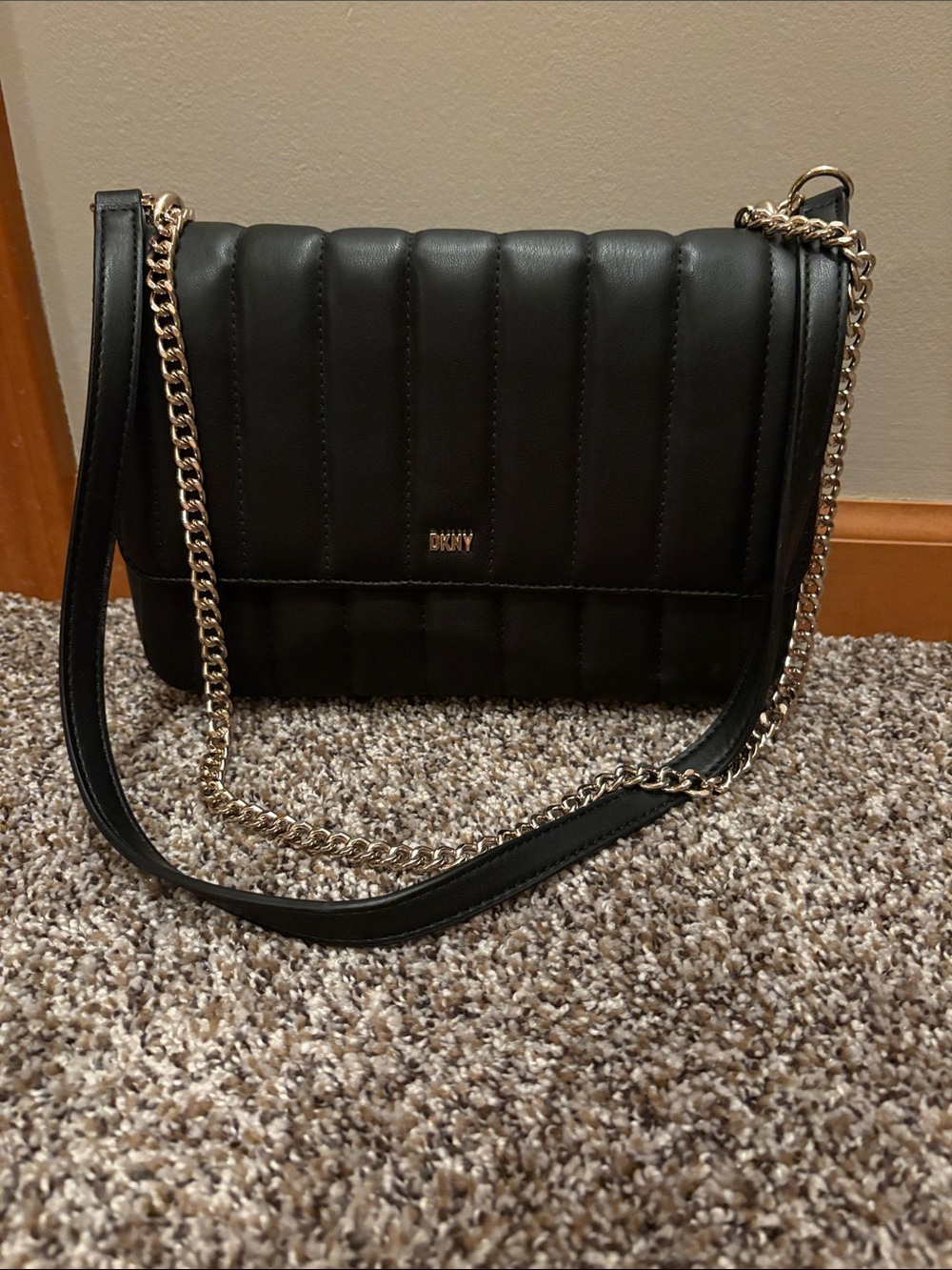 DKNY Black Quilted Shoulder Bag with Gold Chain Strap